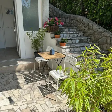Krk, Njivice, Apartman